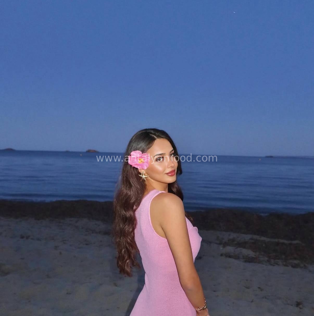Foto 1: Antalya Escort Beliz